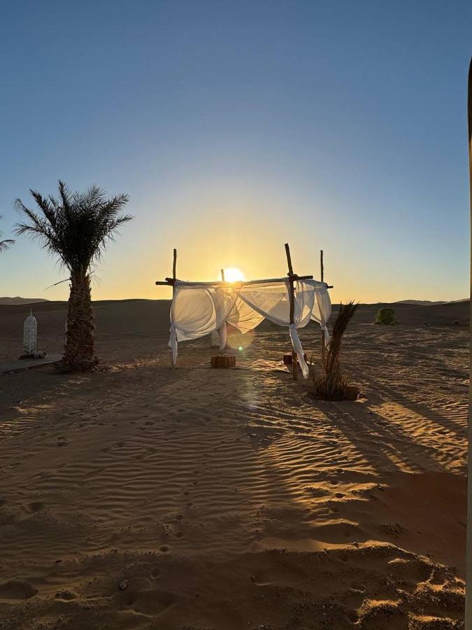 Sahara Dunes Luxury Camp メルズーガ エクステリア 写真