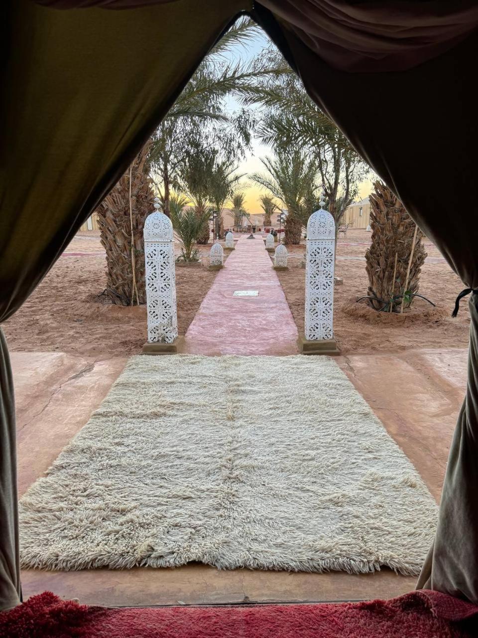 Sahara Dunes Luxury Camp メルズーガ エクステリア 写真